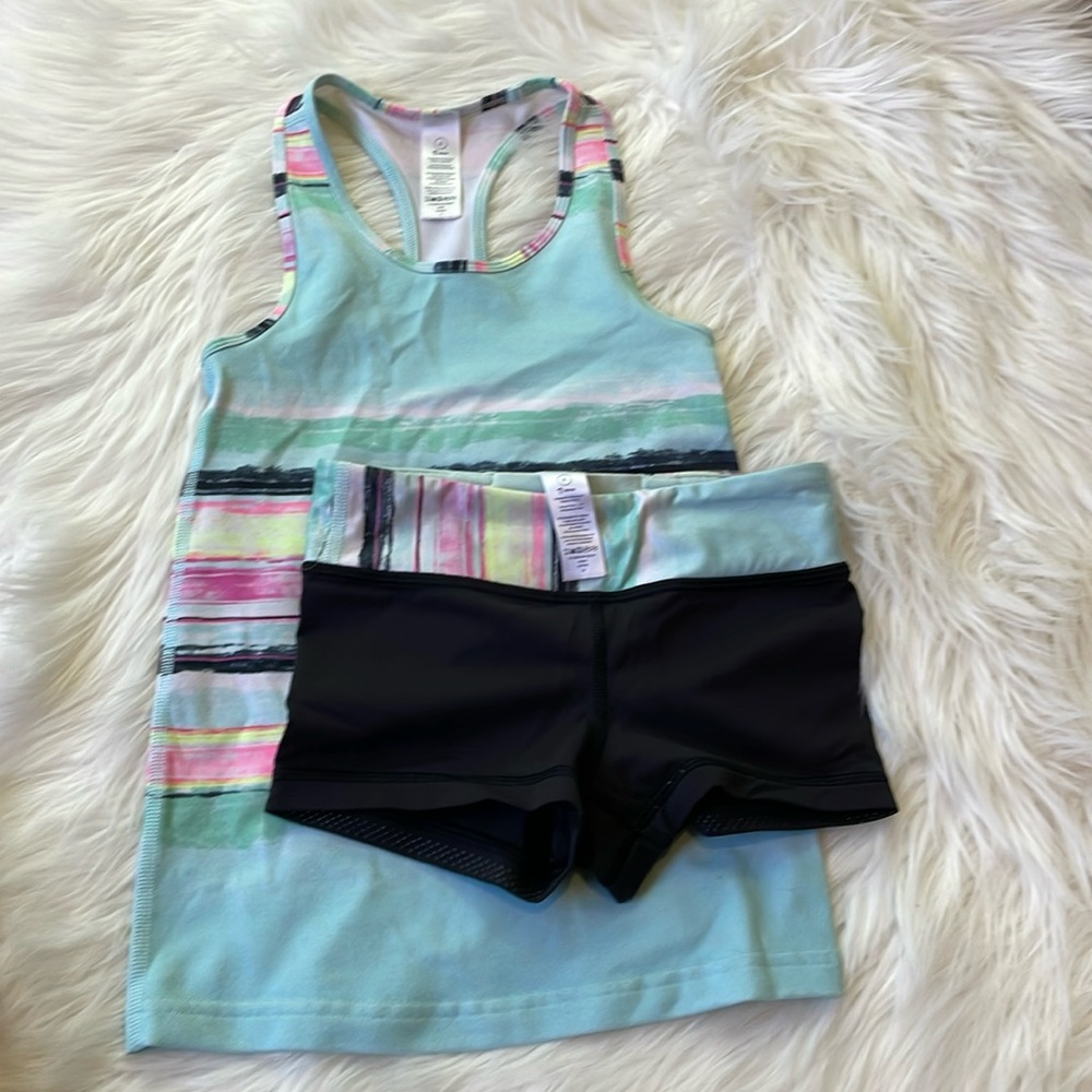 Ivivva size 4 set